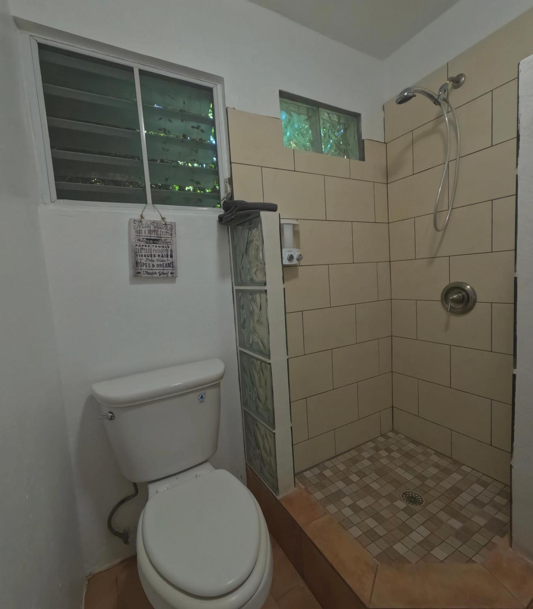 Isla Hermosa Guesthouse Vieques Exterior photo